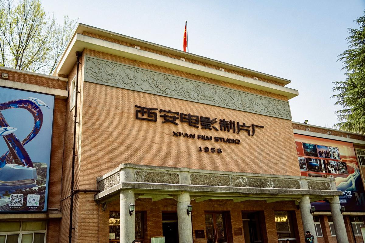 杉原杏璃大尺度劲爆写真的相关介绍