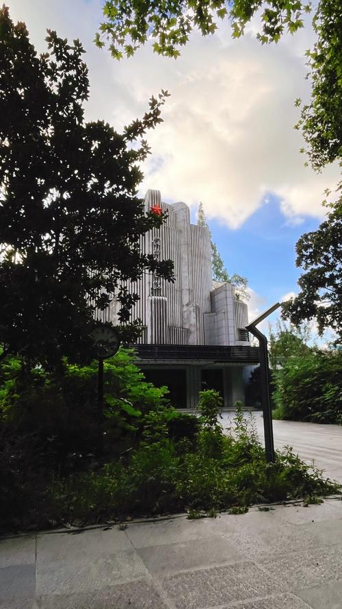 黄圣依大尺度写真的相关介绍