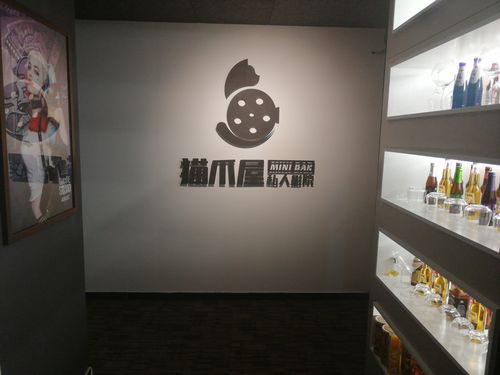 一边亲一边摸下面的相关介绍