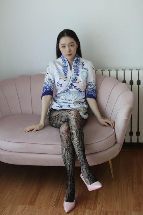 操美女老师的视频的相关介绍