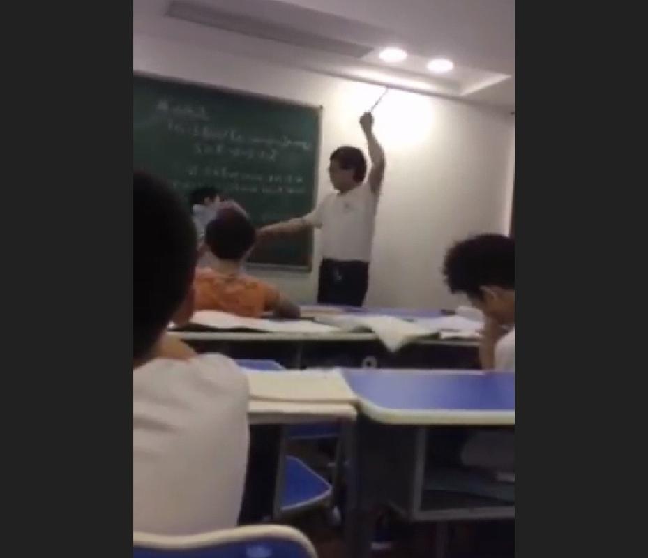 俄罗斯毛片在线看的相关介绍