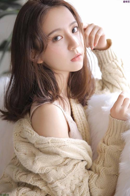 邻居的人妻小说的相关介绍
