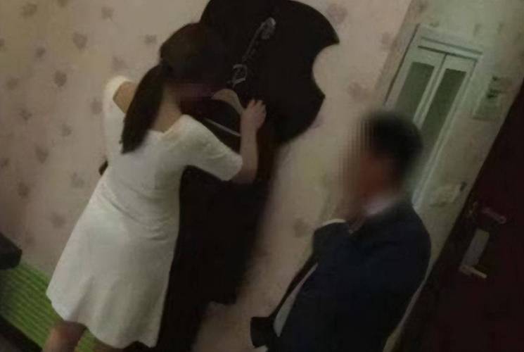 欧美按摩伦理在线观看猛的相关介绍