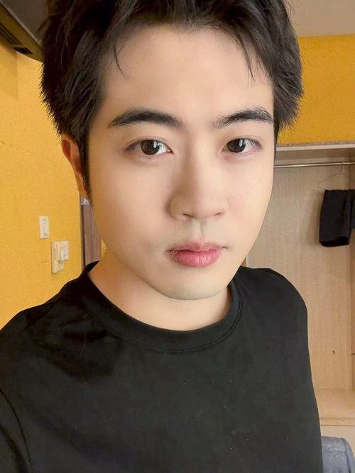 大人晚上看的毛片的相关介绍