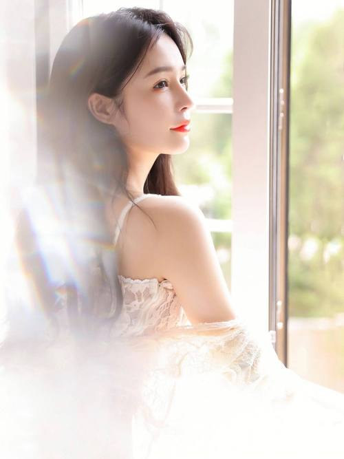 女人下面留黄色分泌物是怎么回事儿的相关介绍
