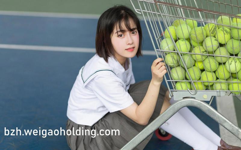 老师操小逼的相关介绍