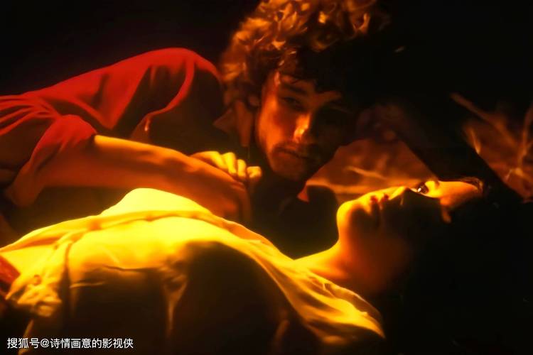 大奶人妻少妇的相关介绍