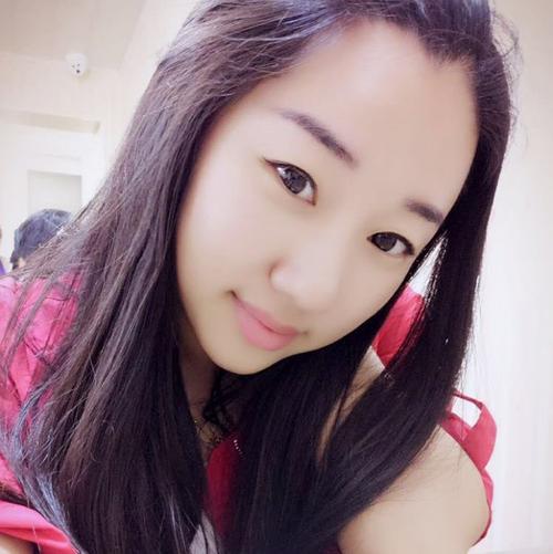 嗯～啊一边揉一边亲一边摸的相关介绍