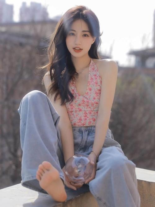 亚洲精品人妻有码的相关介绍