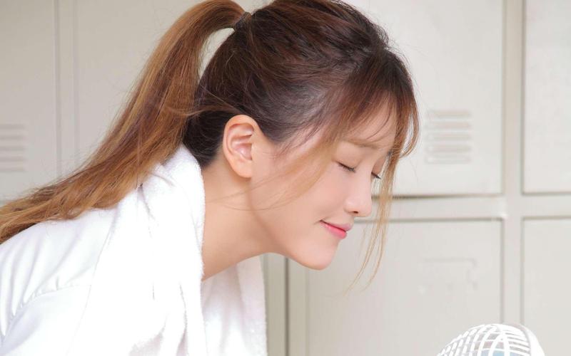 国产精品美女久久久网av的相关介绍