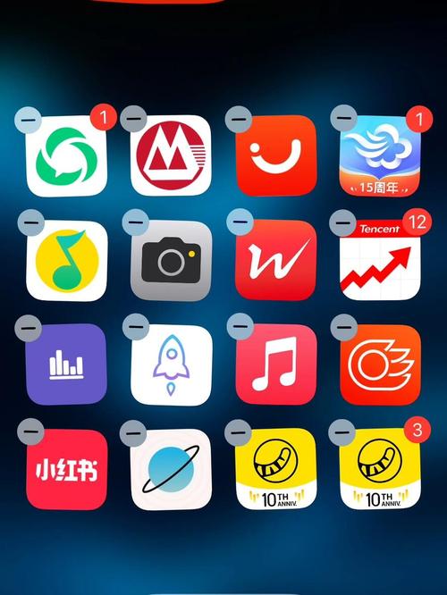 一边亲一边摸一边操的相关介绍